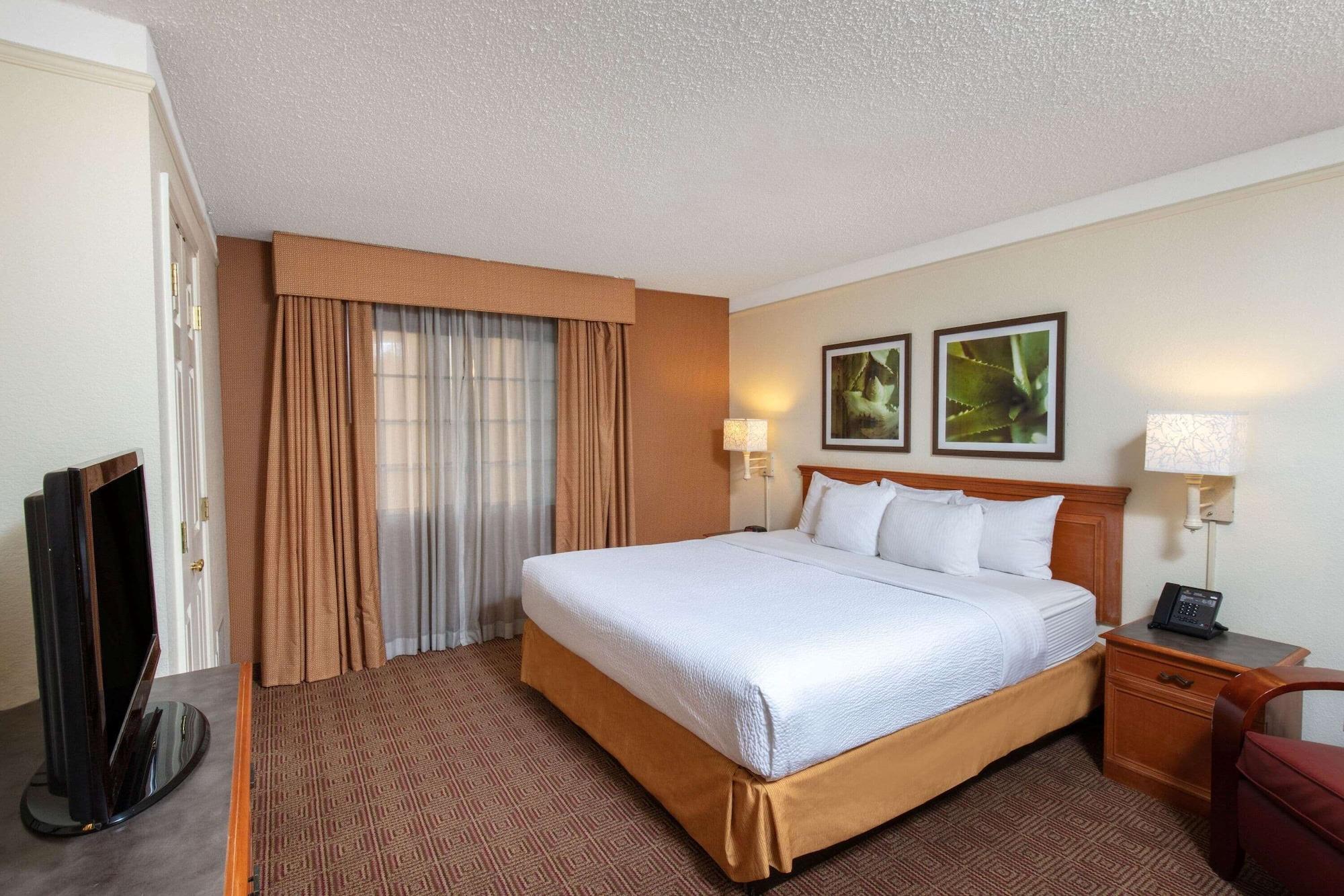 La Quinta By Wyndham Las Vegas Airport N Conv. ภายนอก รูปภาพ